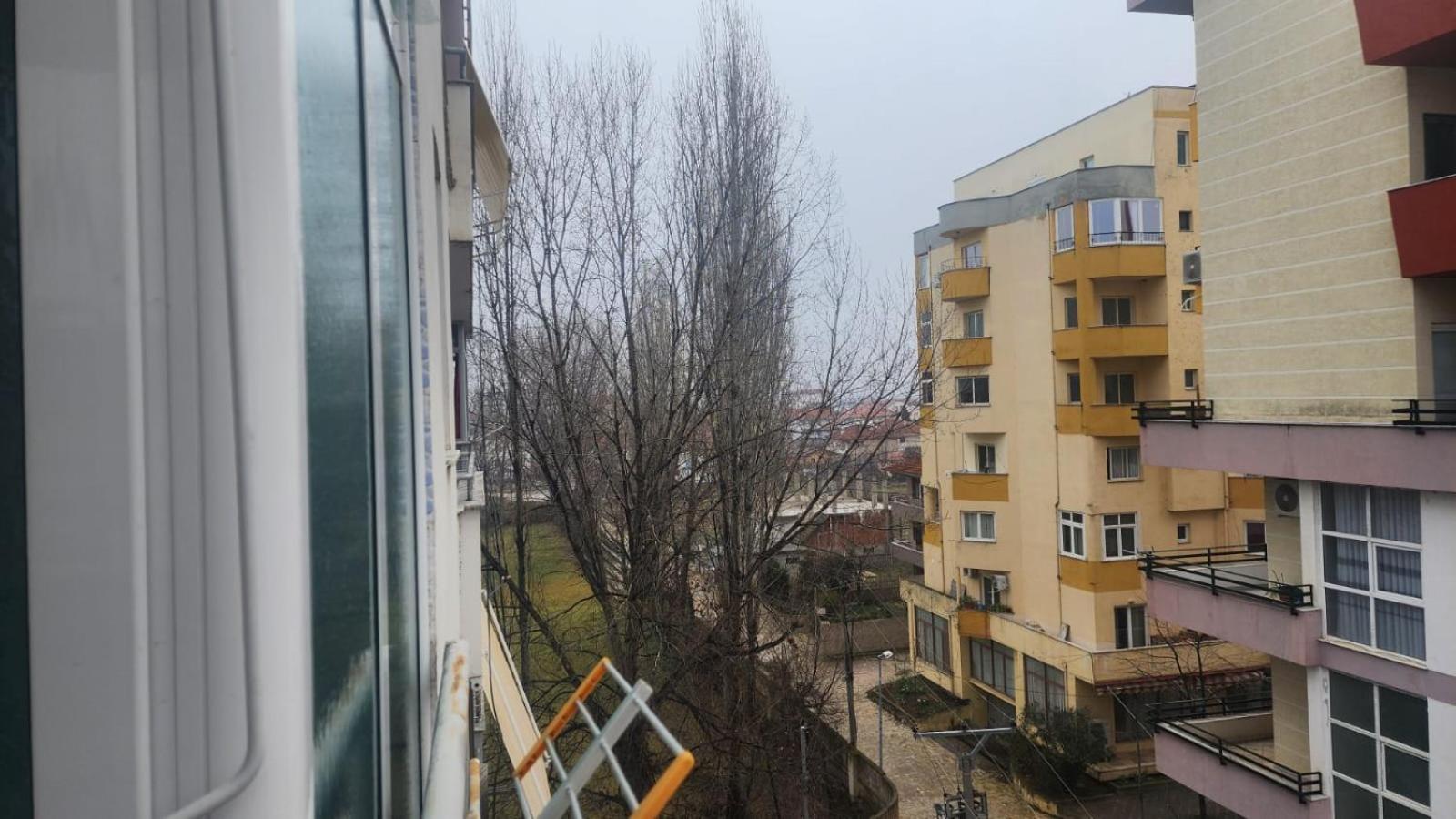 33 Pogradec